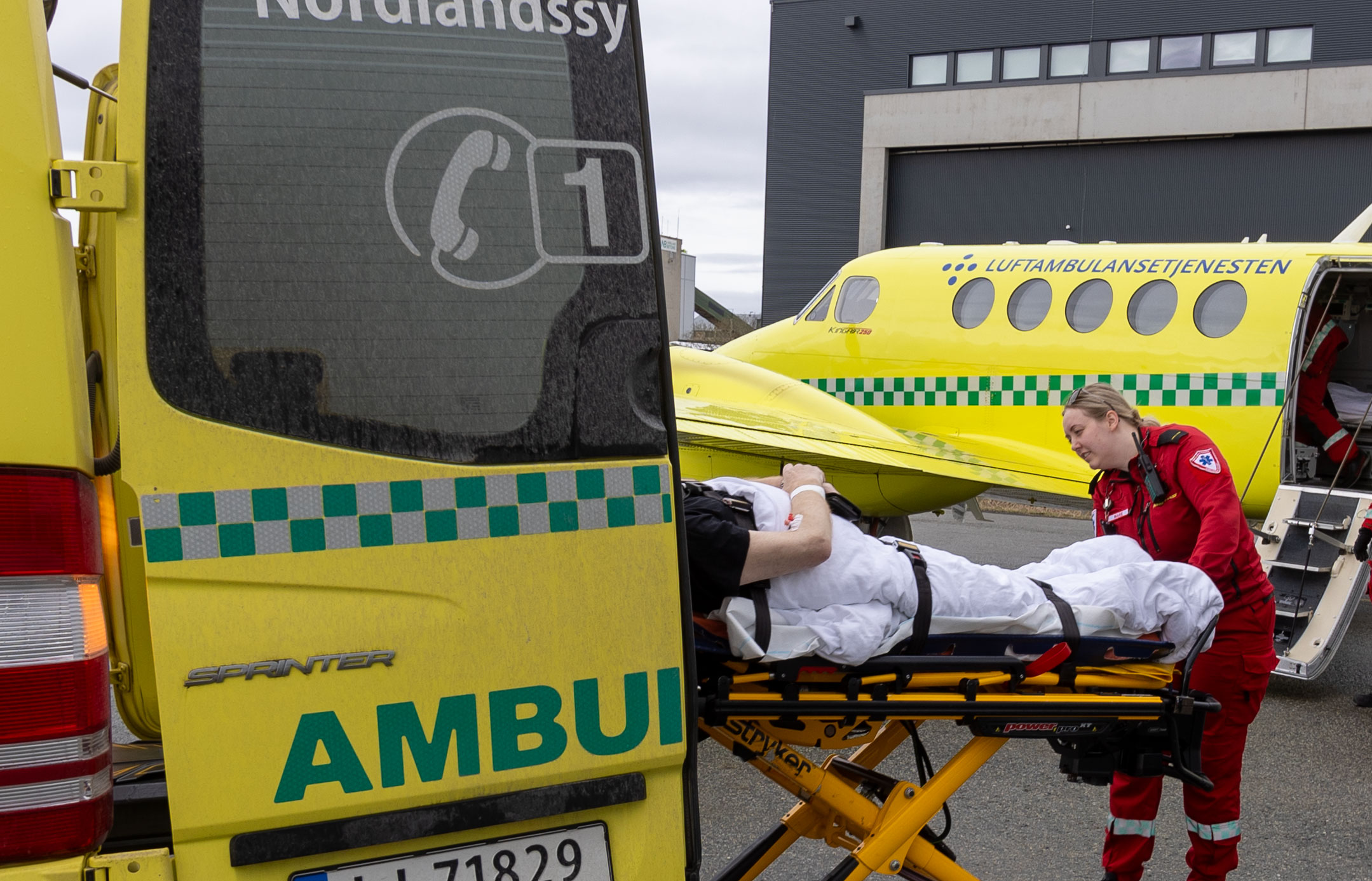 Ambulansefly i Bodø. Illustrasjonsfoto: Jørn Finsrud.