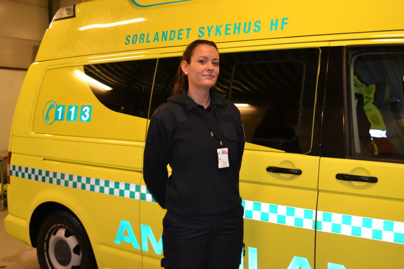 Elisabeth Flagtvedt arbeider som rådgiver i prehospital klinikk ved Sørlandet sykehus. Foto: Privat.